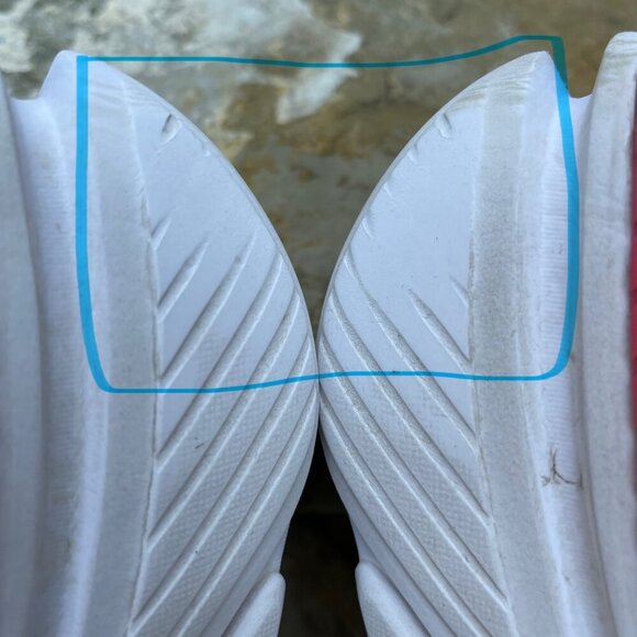 Saucony Womens Running Shoes Size 9.5 Kinvara 12 Lightweight Gym Athleisure - Picture 11 of 12